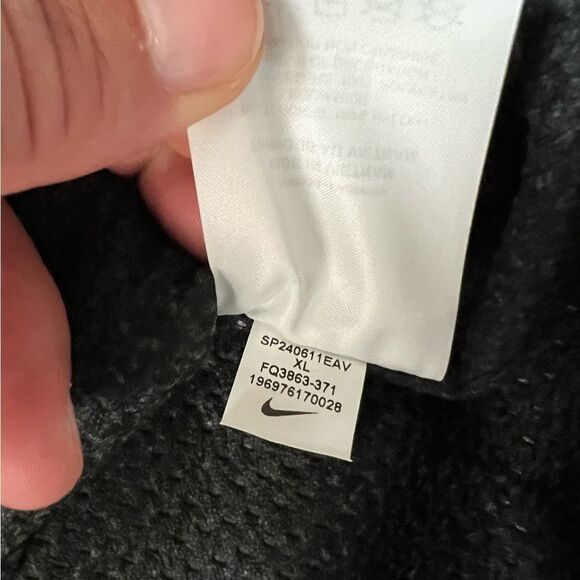 Nike Sportswear Tech Pack ADV Forward-Lined Vest Olive Aura - Picture 10 of 10